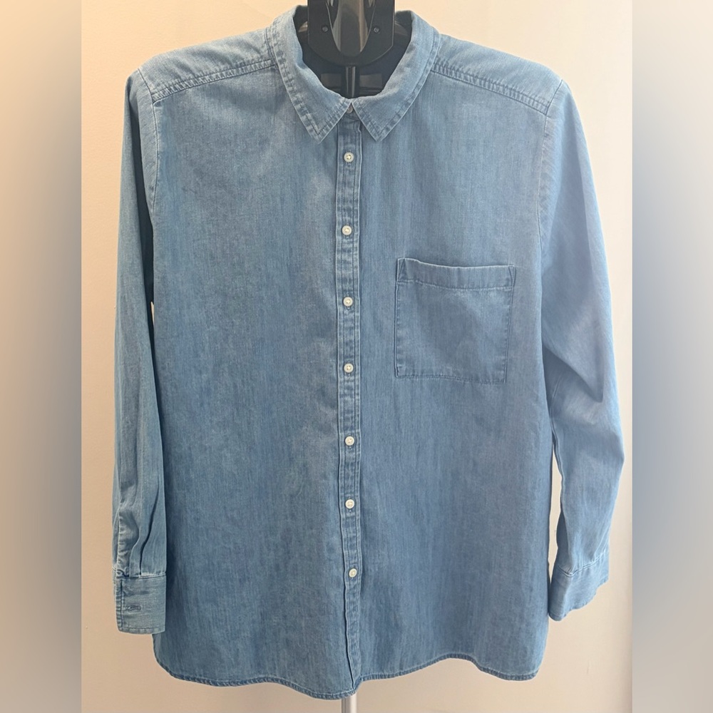 LOFT Plus Jean Button Down Shirt
